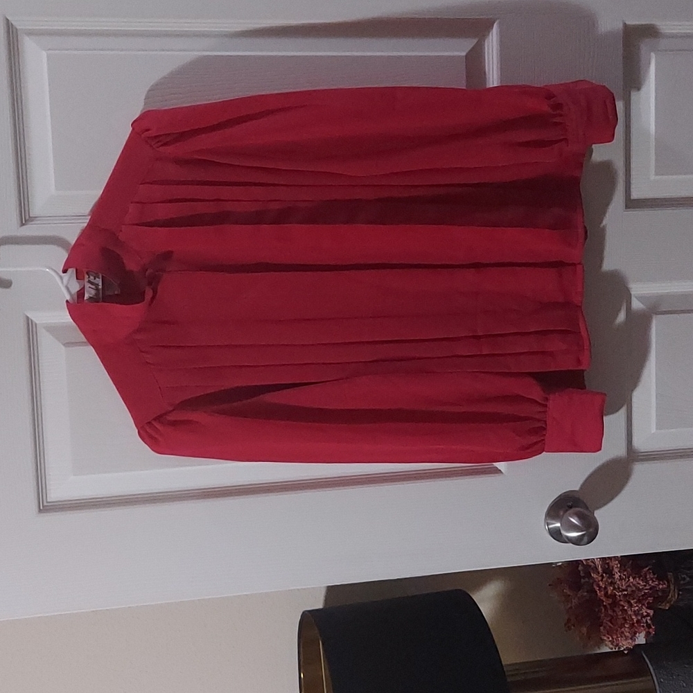 Womens long sleeve fuchsia blouse Marshall Field's Size 8
